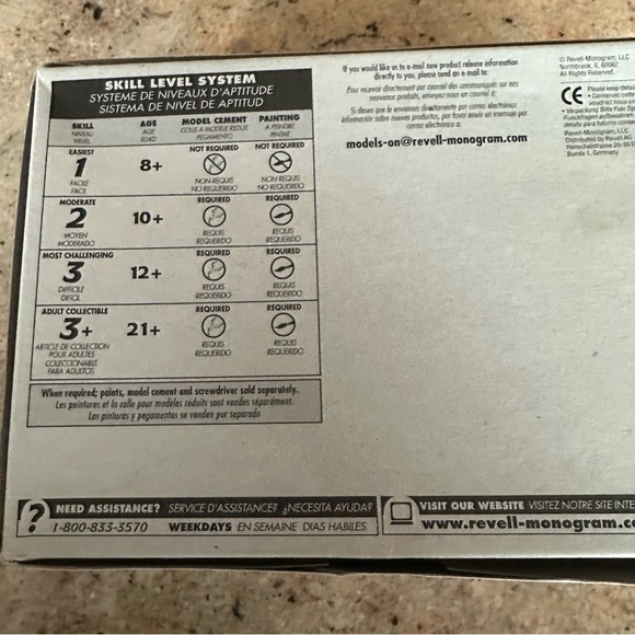 SnapTite Red Hummer Model Kit - Picture 7 of 8